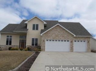 507 Doherty Ave SE, New Prague, MN 56071