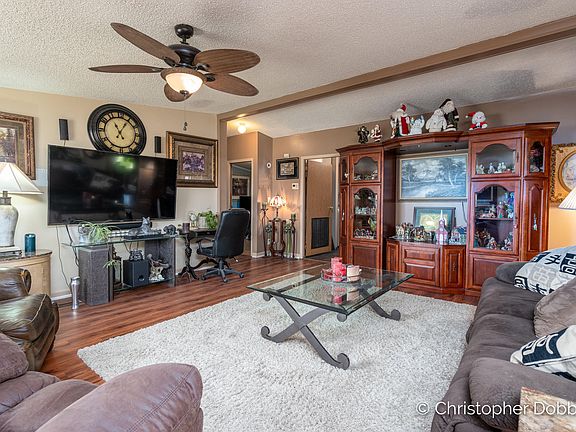 4th image of 740 McKinch Dr