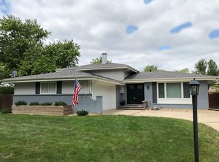 5S620 Bluff Ln, Naperville, IL 60540