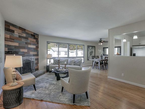 4th image of 171 Canterbury Ave