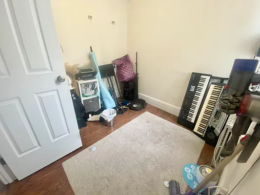 Rented by Papp Realty | media 26