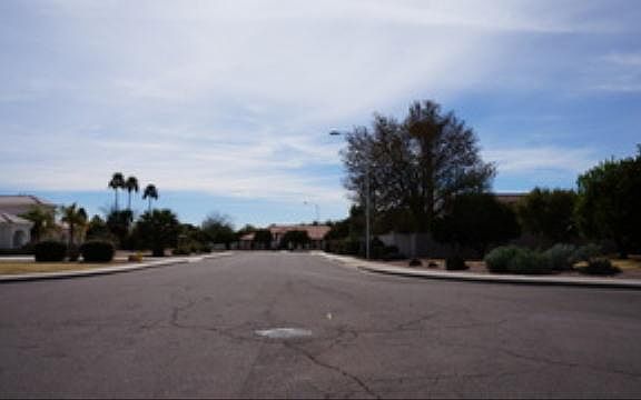 5th image of 1937 N Stevens Cir