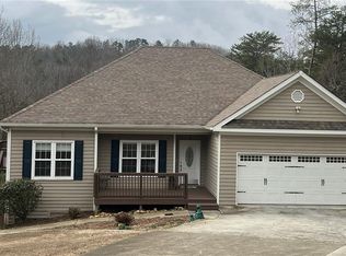 405 Down Under Dr, Jasper, GA 30143