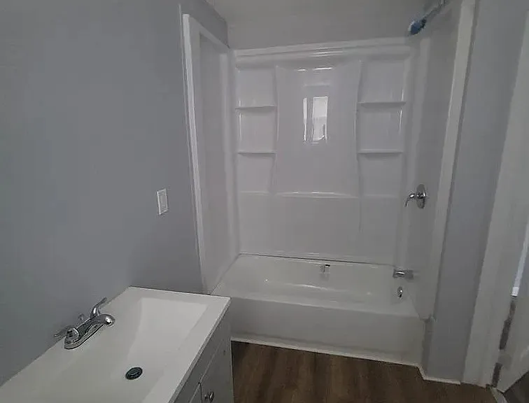 118 Addie St — Photo 2