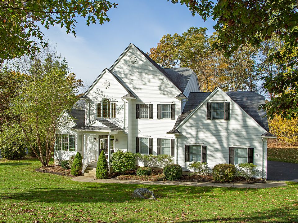1st image of 28 Brookview Dr