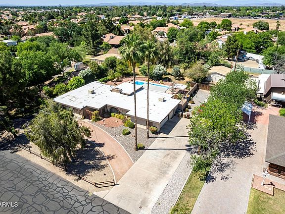 3rd image of 6802 W PERSHING Avenue