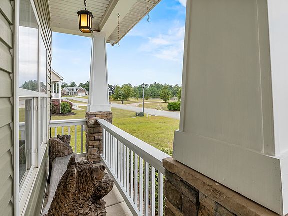 4th image of 217 McKade Ln