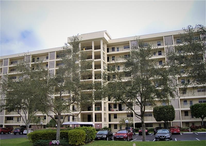 1st image of 3250 N Palm Aire Dr APT 506