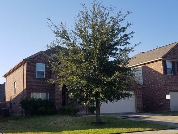 3rd image of 18215 Almond Place Ln