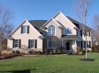5055 Manor Ridge Ct, Westerville, OH 43082