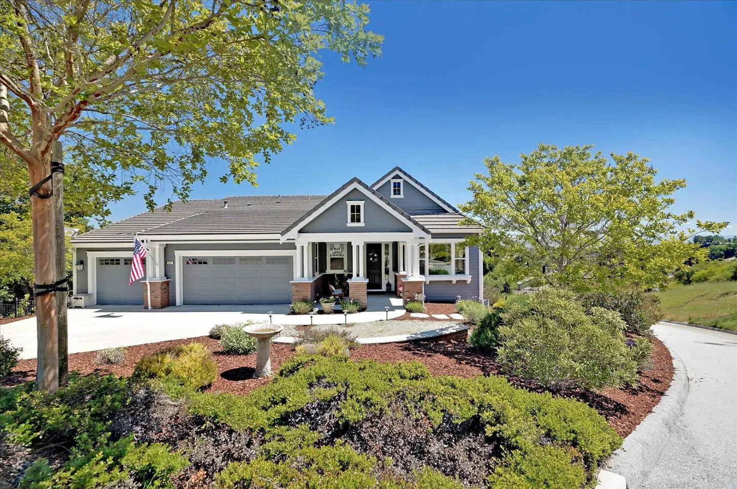 1911 Lavender Way photo 1