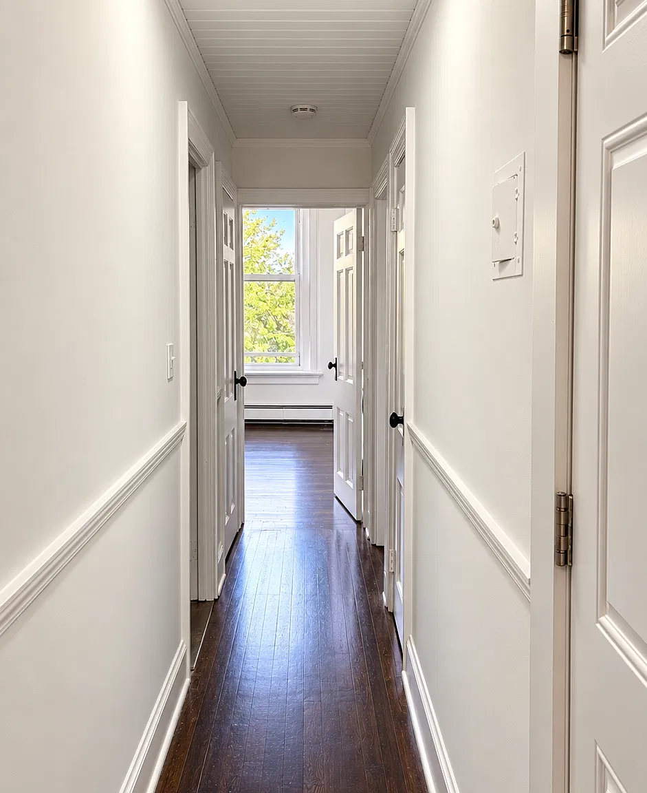 3 bed, 950 sqft, $2,100 — Photo 4