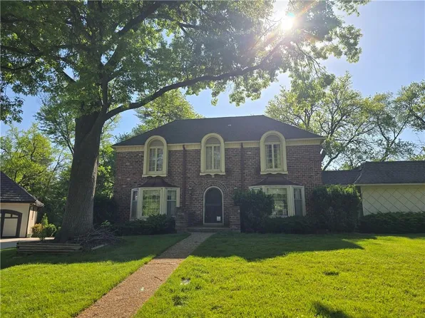 8721 Ensley Ln, Leawood, KS 66206