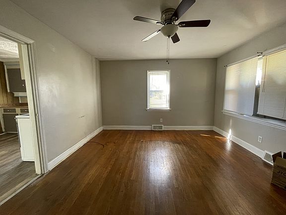 4th image of 177 Daniels Pl