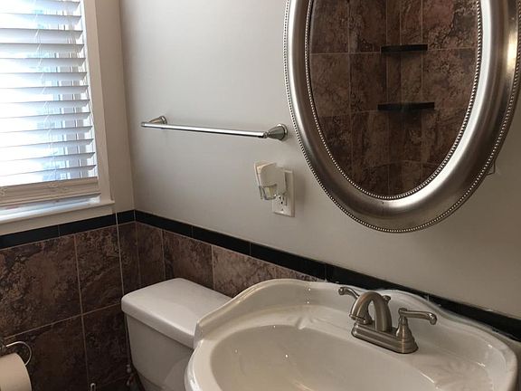 2nd floor bathroom