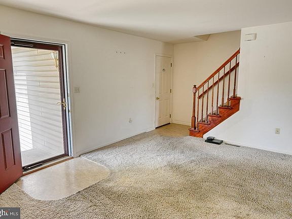 4th image of 9 Grasshopper Ct