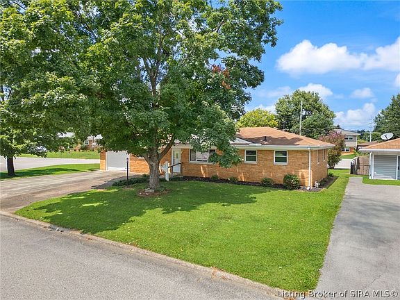2nd image of 409 Wedgewood Drive