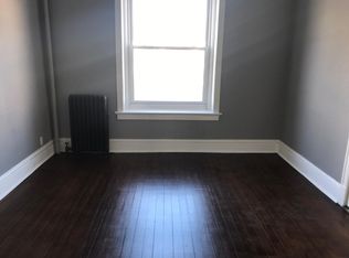 403 W 4th St #2, Davenport, IA 52801