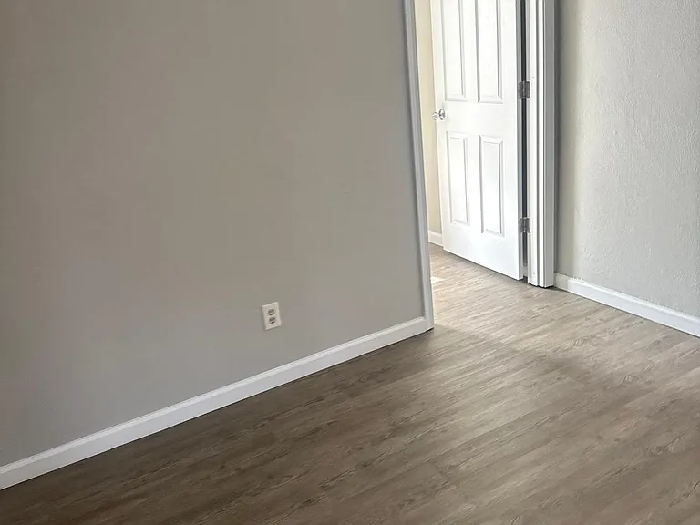 1328 Juniper Dr #7 — Photo 5