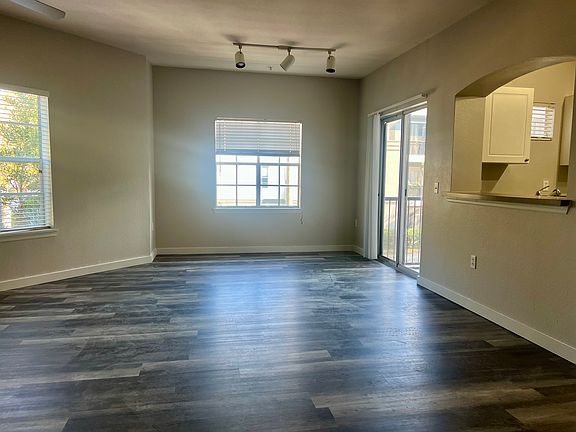 3rd image of 14929 Arbor Springs Cir