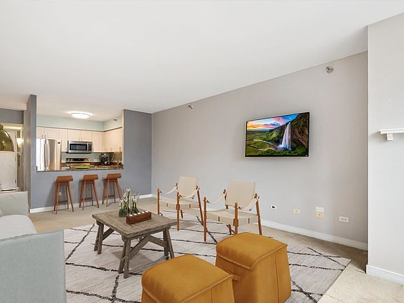 3rd image of 512 N McClurg Ct APT 1705