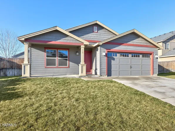 110 Golding St, Moxee, WA 98936