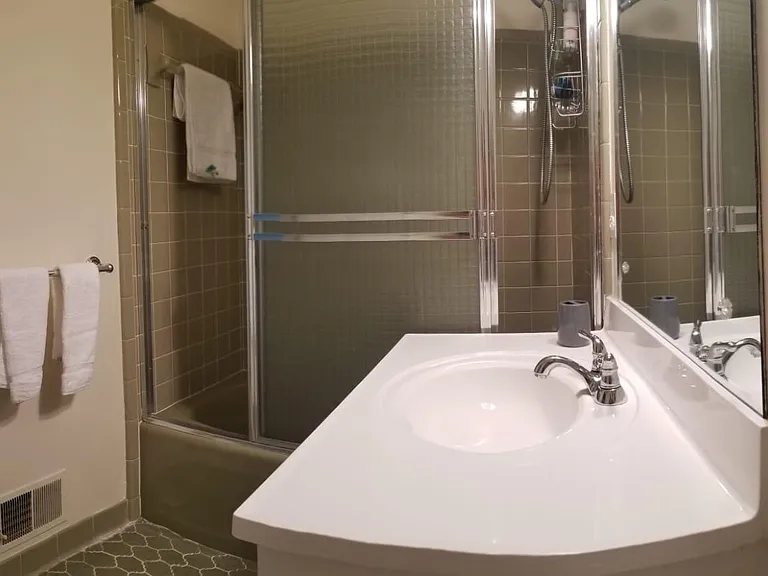 1601 Northwoods Dr — Photo 15