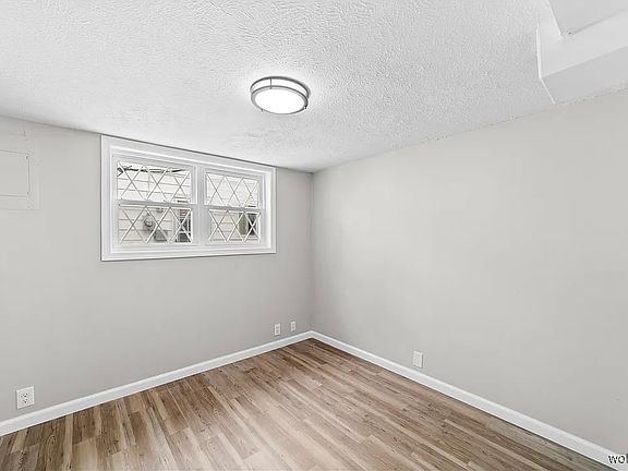 3rd image of 636 Fortune St #2