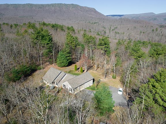 2nd image of 225 Snakefoot Ln