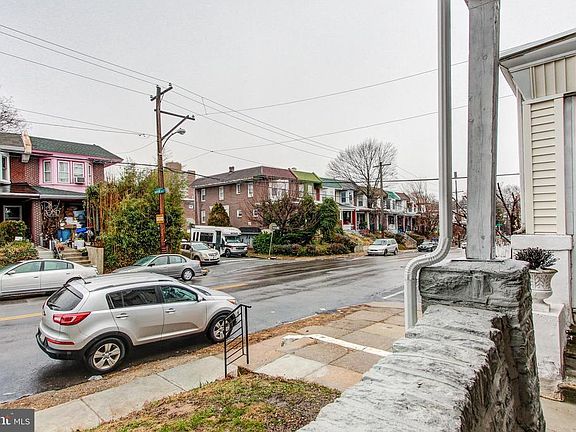 2nd image of 1124 W Somerville Ave
