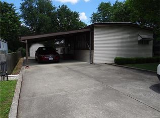 1906 Crestview Dr, O Fallon, IL 62269