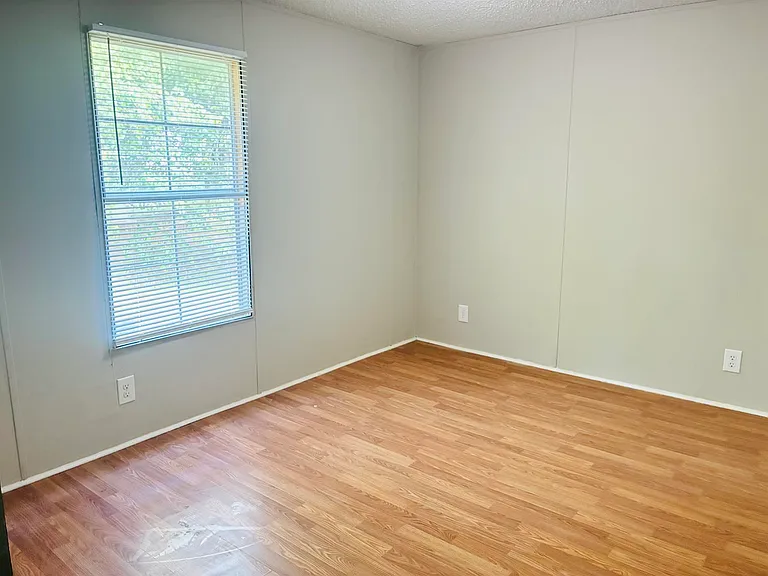 3822 Towery Rd #8 — Photo 13