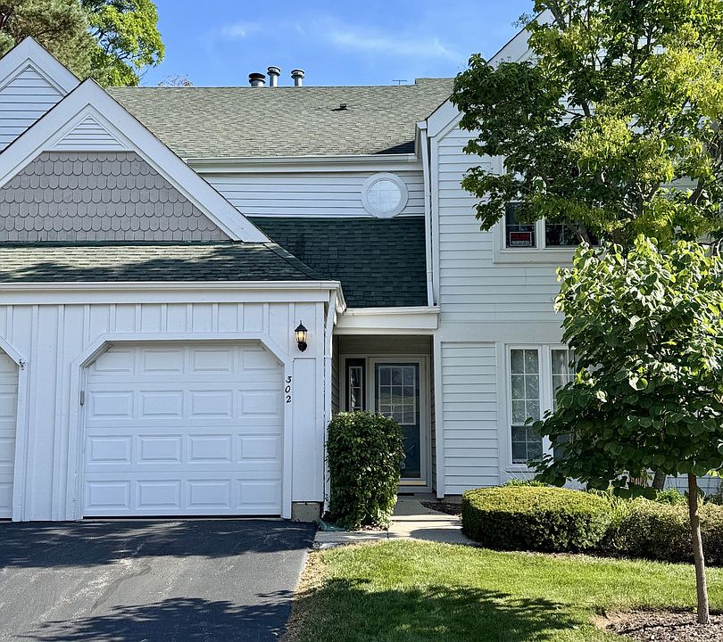 1st image of 302 Stillwater Ct #302