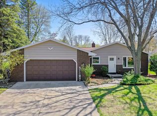 809 E Meadow Grove Blvd, Appleton, WI 54915