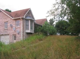 5272 Stacy Springs Rd, Springfield, TN 37172