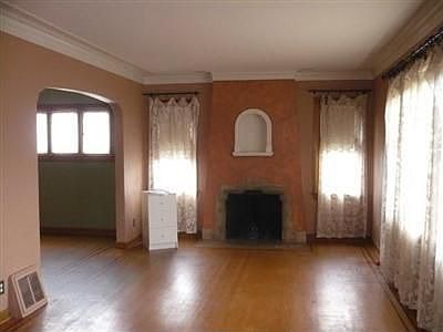 3rd image of 7304 Earl Ave NW