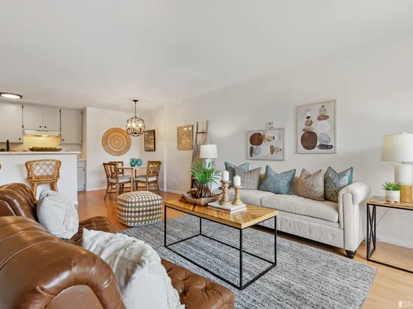 377 Palm Ave APT 102, Oakland, CA 94610