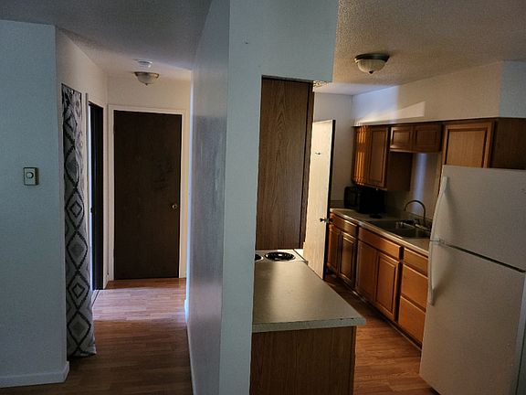 4th image of 1102 W McPherson St APT 15