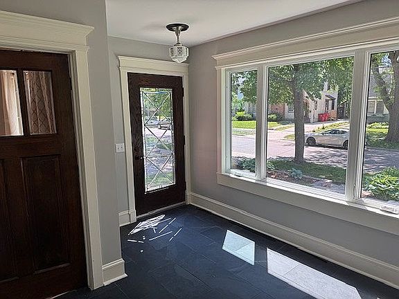 4th image of 837 1st St NW