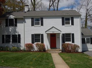 5111 Elsmere Ave, Bethesda, MD 20814