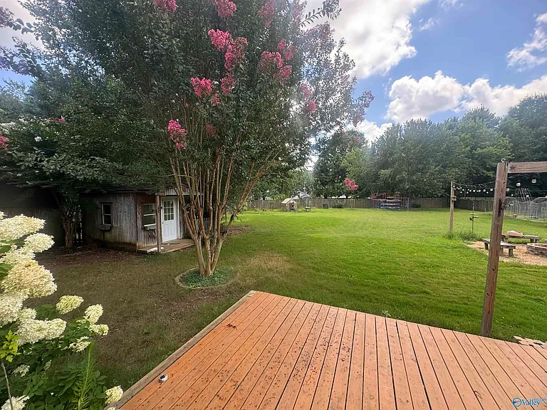 915 Highland Dr — Photo 27