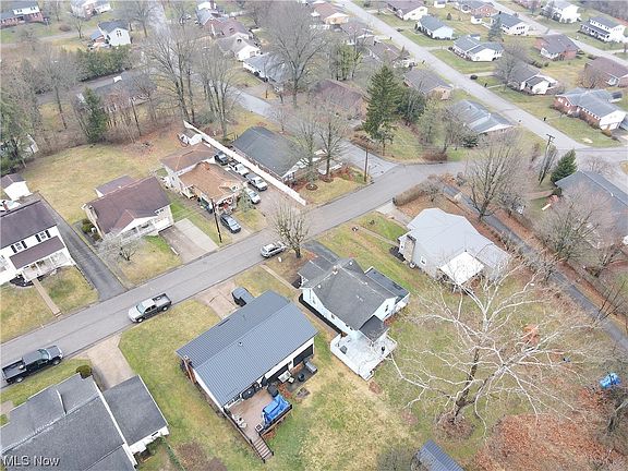 4th image of 123 Parshall Ave