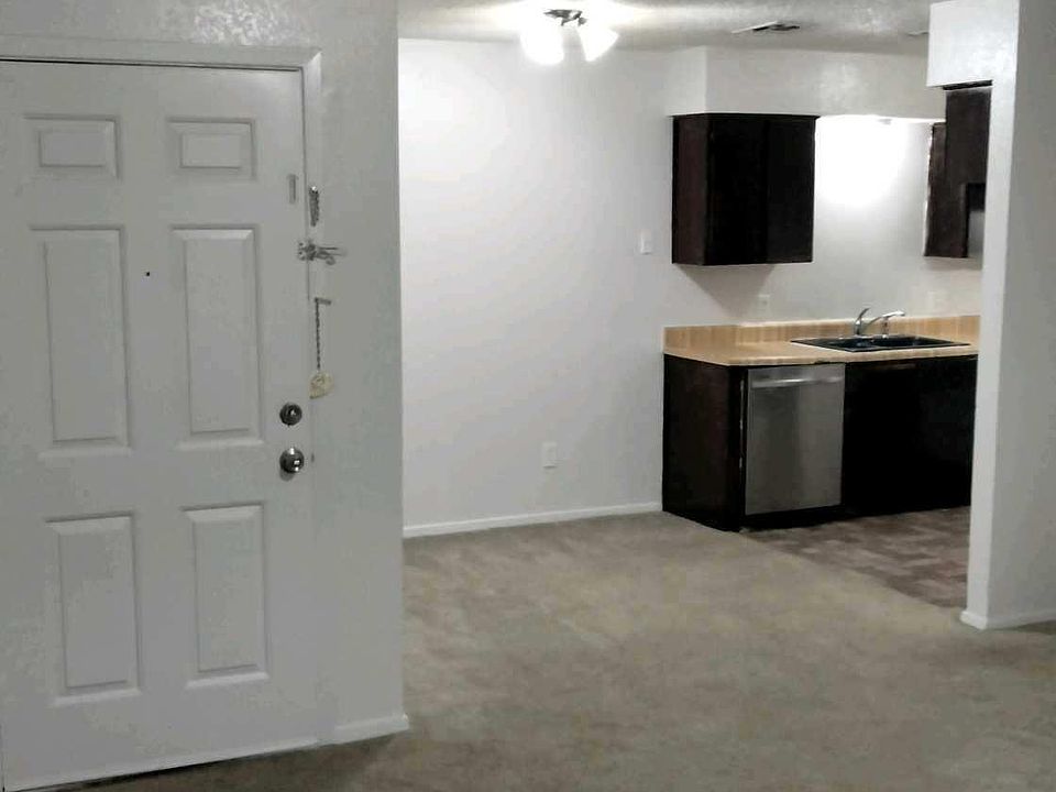 1st image of 1074 Enfilar Ln