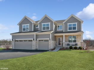 1169 Overhill Ct, Crystal Lake, IL 60012