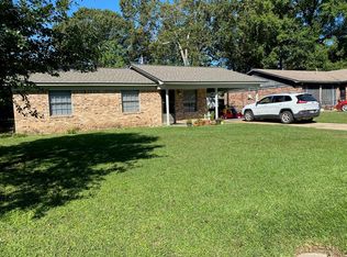 3525 Crestwood Dr, Texarkana, AR 71854