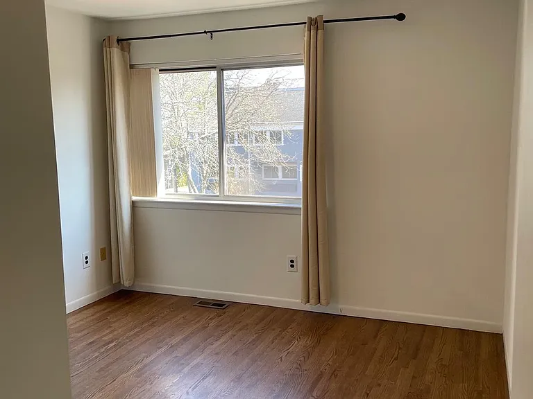 23 Richard Ct — Photo 14