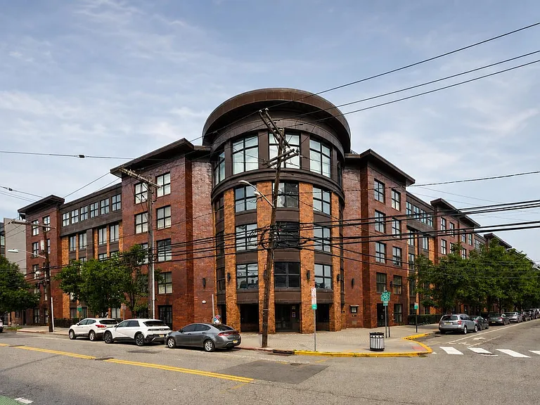 70 Adams St #3H — Photo 17