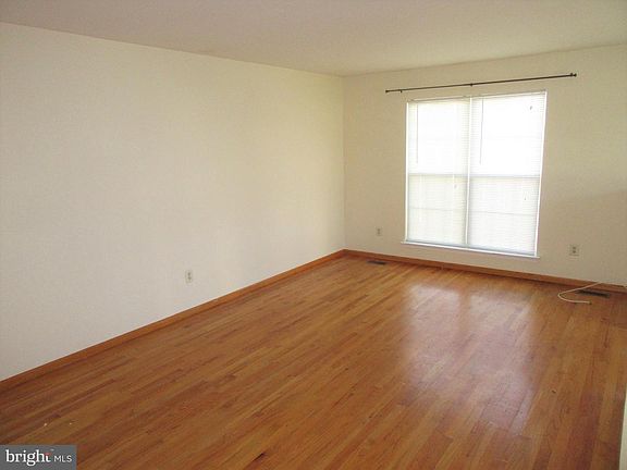 5th image of 3 Creek Ln