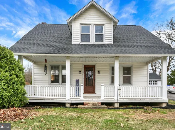 228 Old York Rd, Dillsburg, PA 17019
