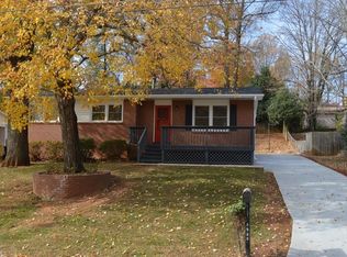 3223 Oberlin Dr, Greensboro, NC 27405